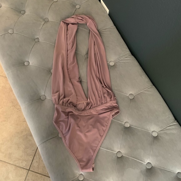 Forever 21 lavender bodysuit. Size small - Picture 3 of 4